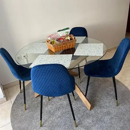 Karakonero View Apartment